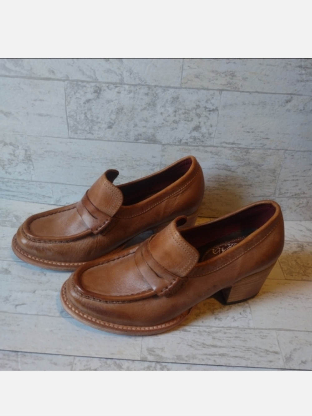 Classic Brown Leather Freebird Loafers for Women NWOB Size 7